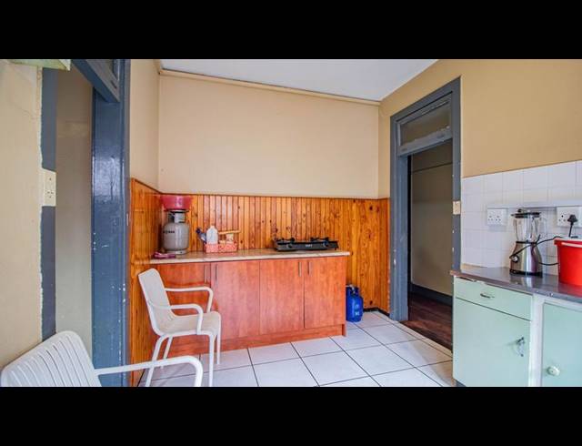 BUSINESS FOR SALE IN BELLEVUE